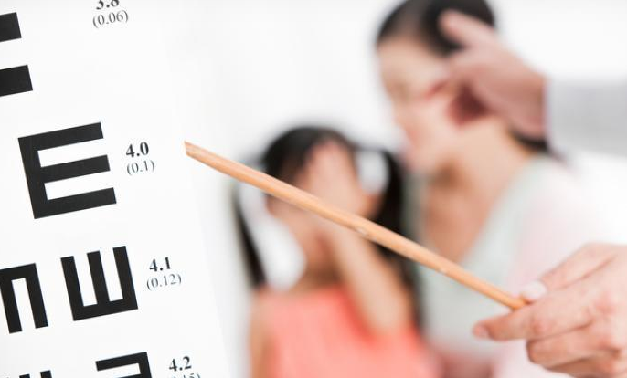 “近视神药”阿托品暂停网售！孩子还能用吗？专家提醒——