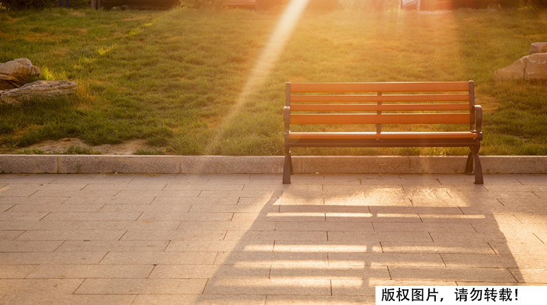为什么有些人一晒就黑，而有的人却会晒红？
