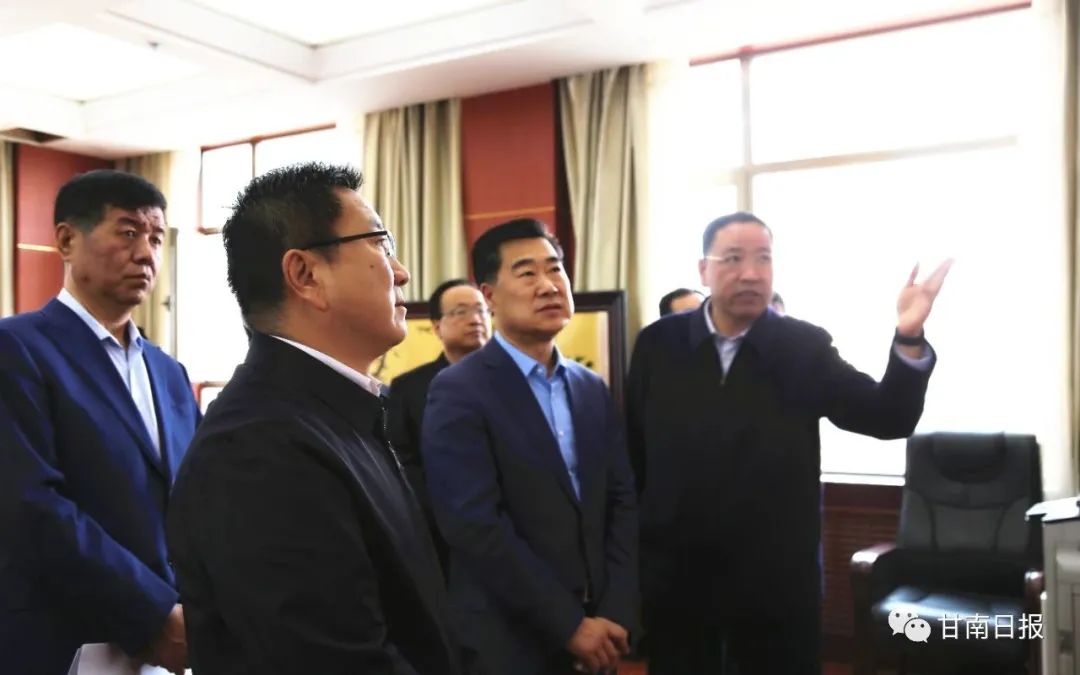 何谋保在州委机关单位走访调研时强调 树牢争先意识 坚持一流标准 以过硬能力优良作风谱写甘南发展新篇章